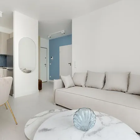 Modern Popieluszki 2c With Parking In The Center Of By Renters *