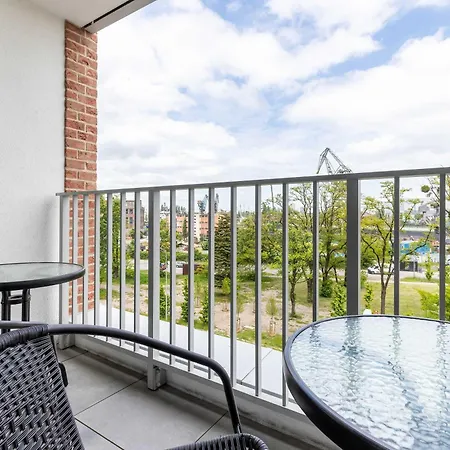 Апартаменты Modern Popieluszki 2c With Parking In The Center Of By Renters