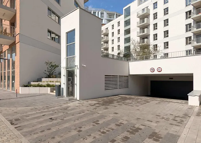 Modern Popieluszki 2c With Parking In The Center Of By Renters * Gdansk