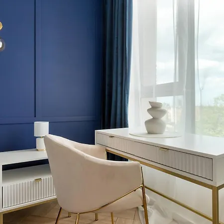 Modern Popieluszki 2c With Parking In The Center Of By Renters * グダニスク